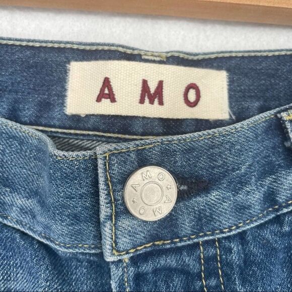 AMO Loverboy Raw Hem Denim Shorts Size 31 - Picture 4 of 9